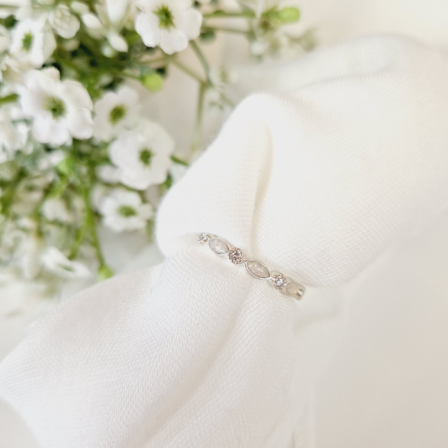 Marquise full ring smooth edge