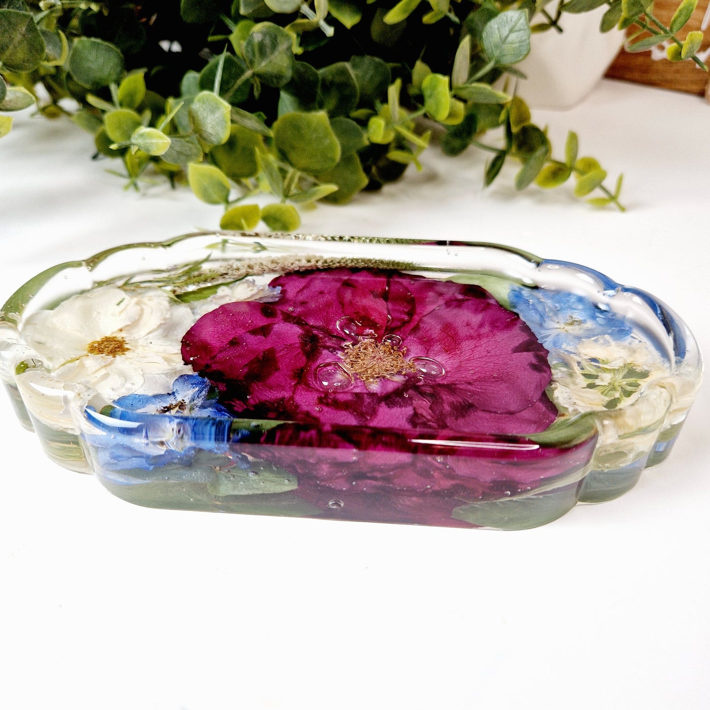 Victorian style oval trinket tray