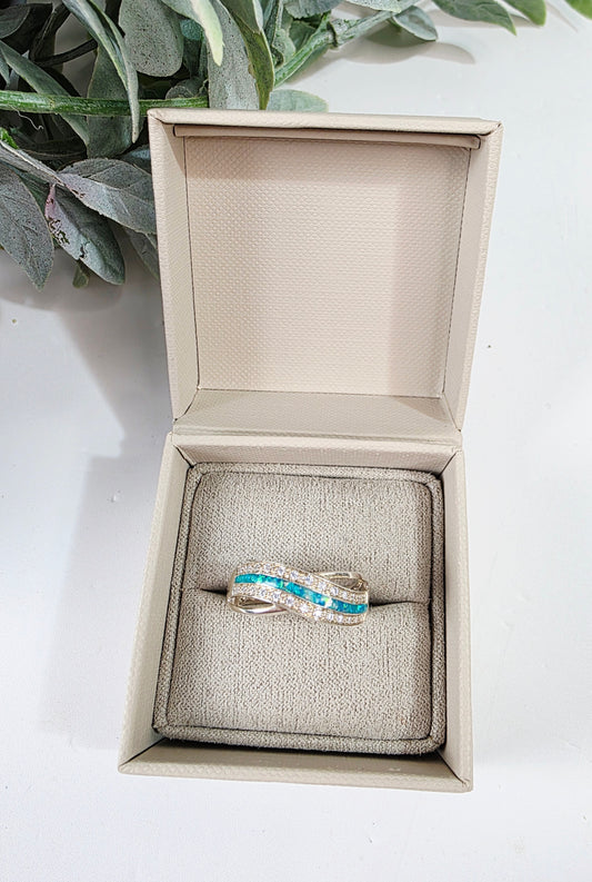 Infinity of love ring