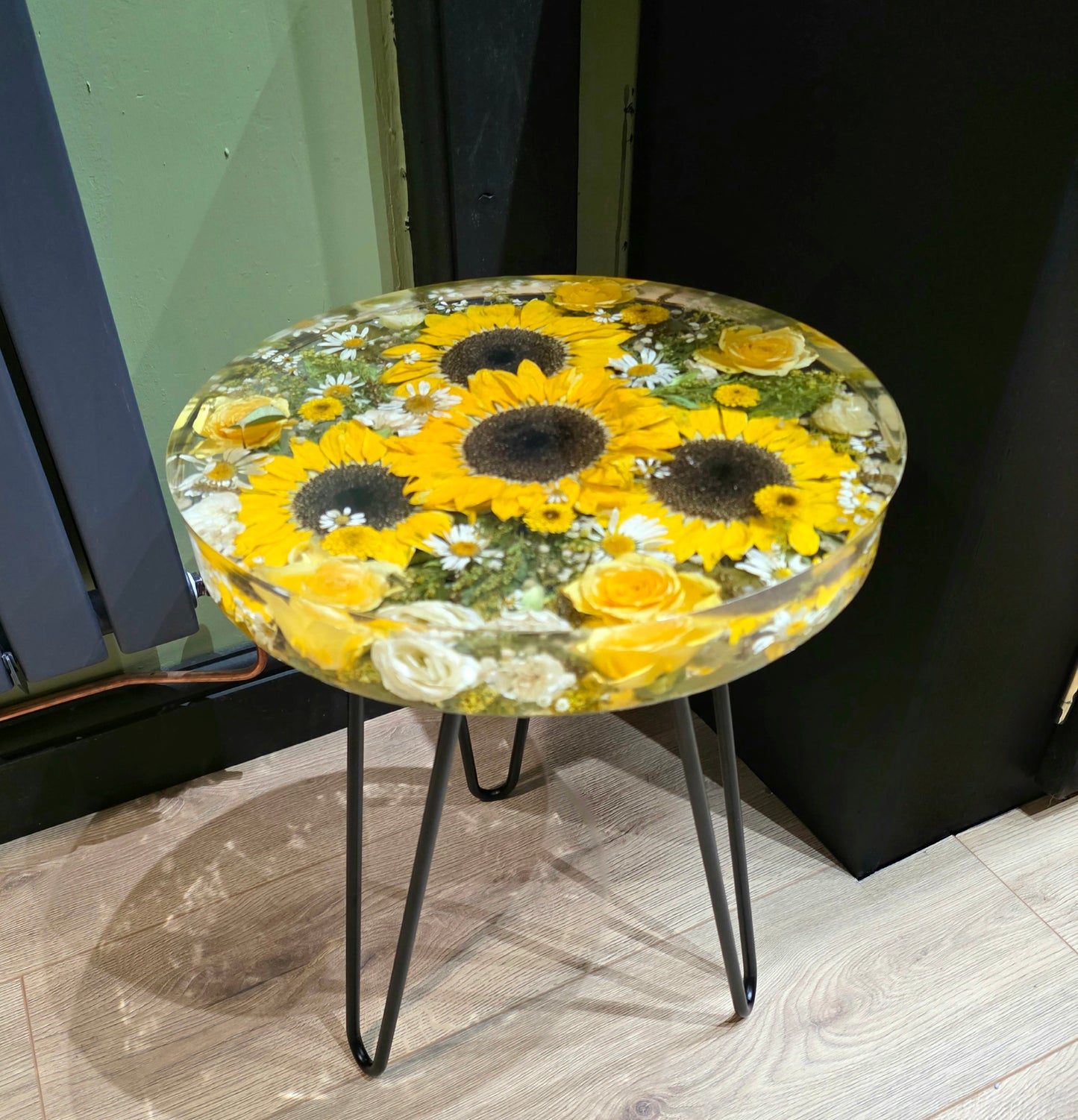Floral 35cm diameter side table