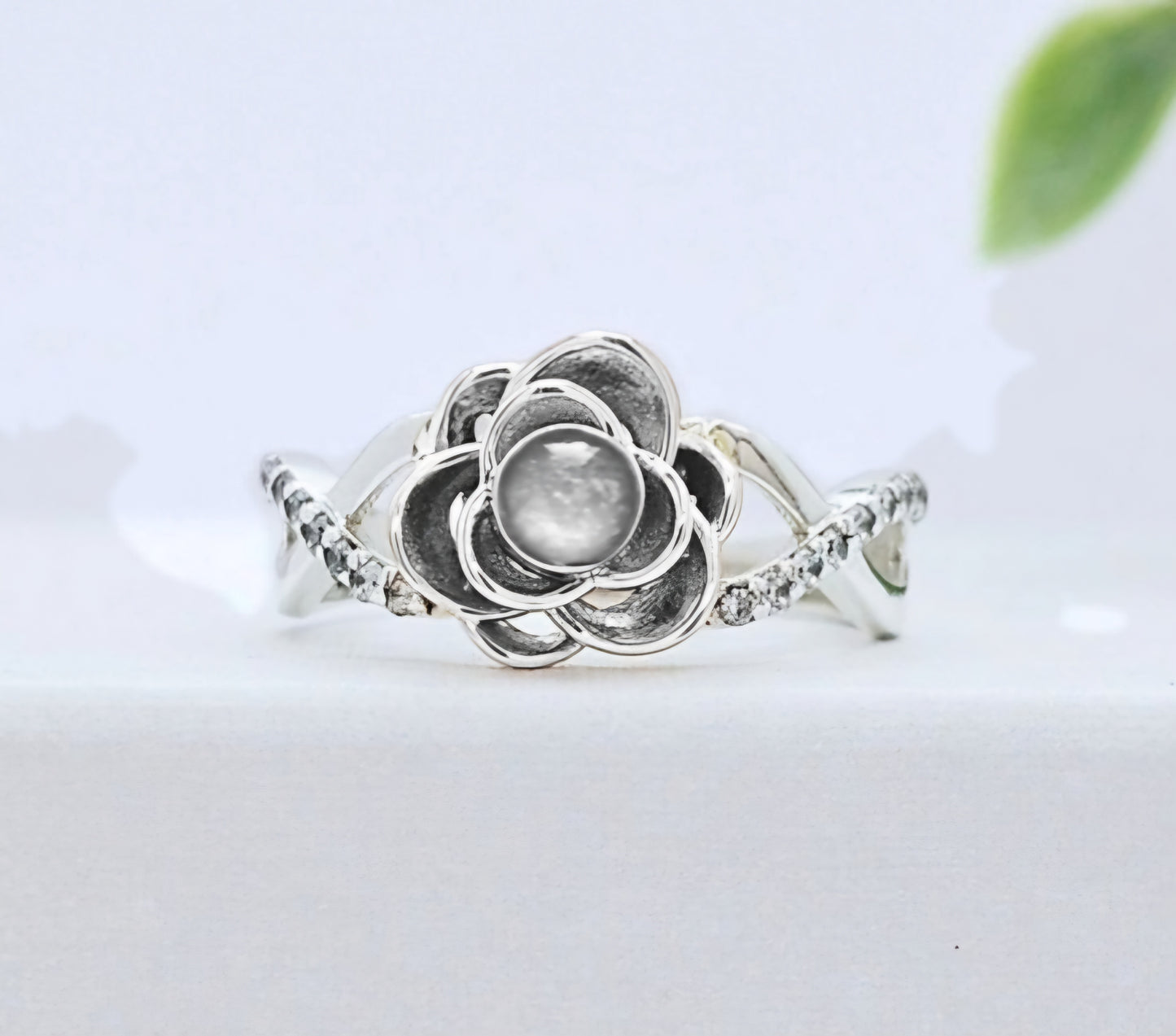 Rose wave ring