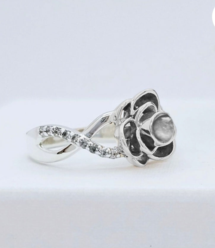 Rose wave ring