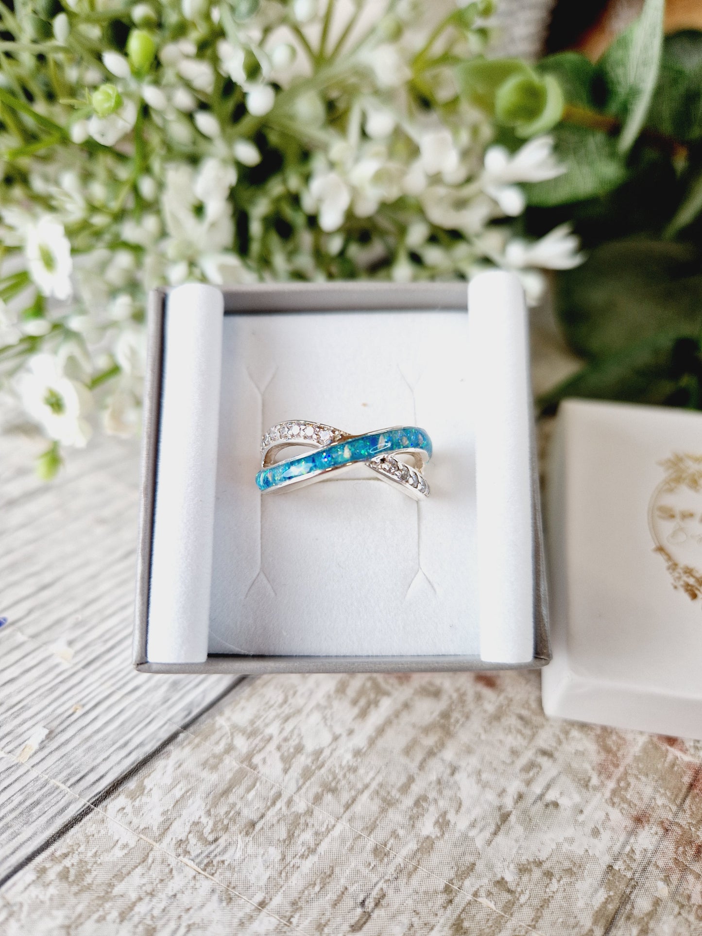 Infinity of love ring