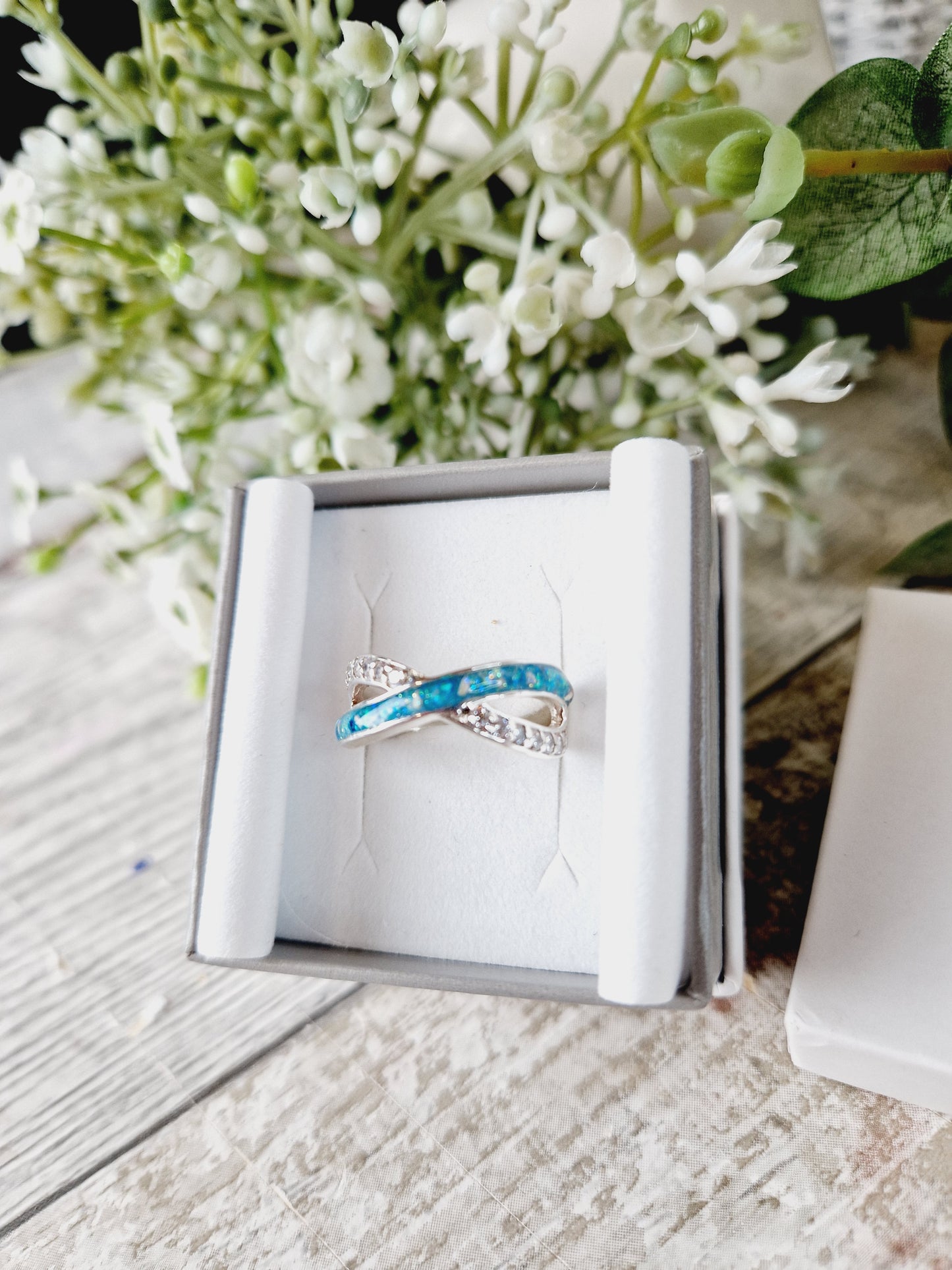 Infinity of love ring