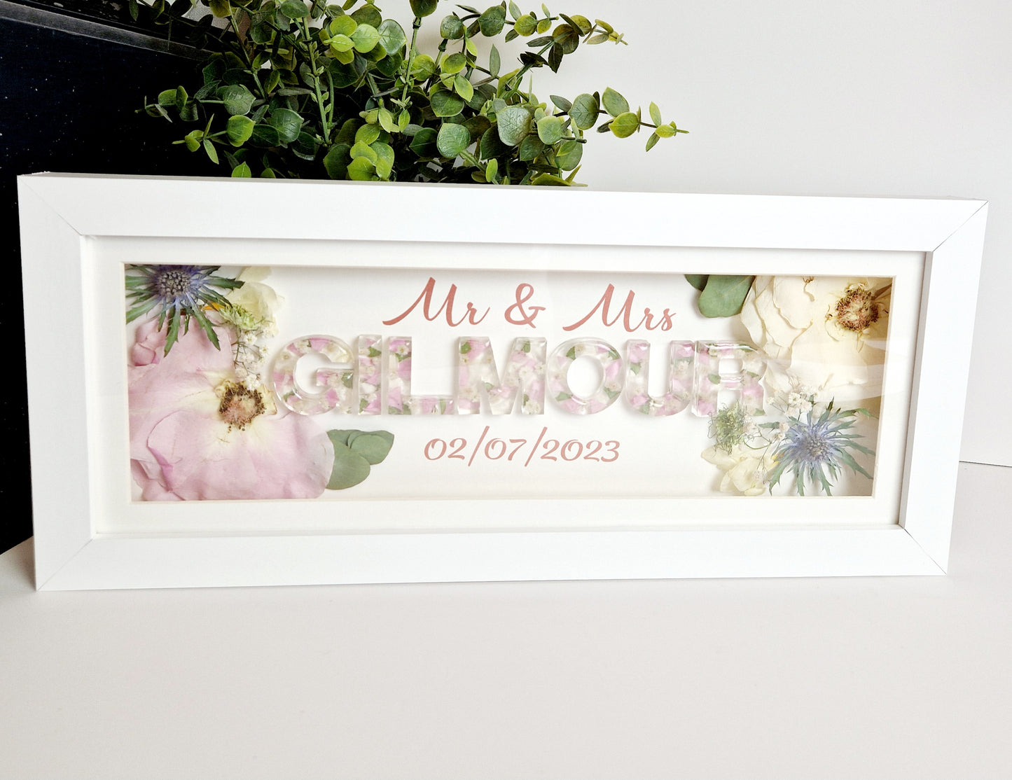 Panoramic frame with flowers