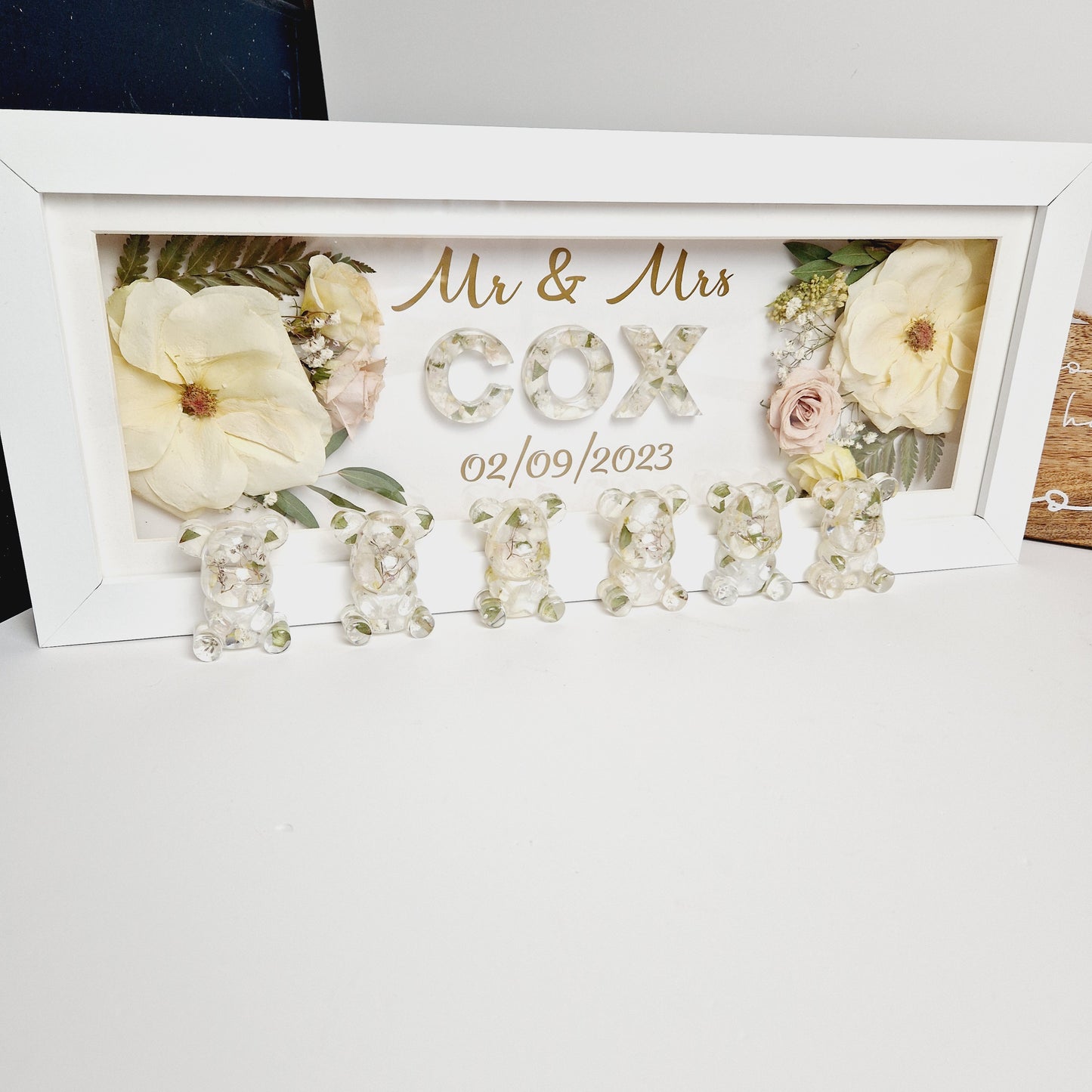 Panoramic frame with flowers