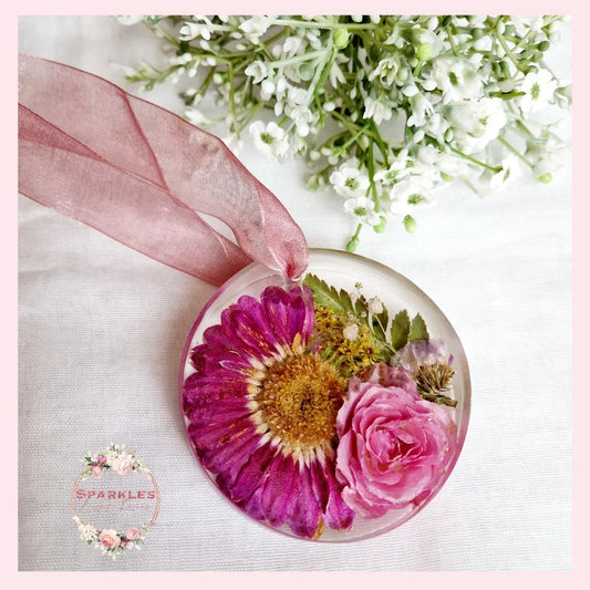 Round hanging decoration