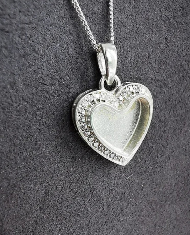 Heart crystal pendant