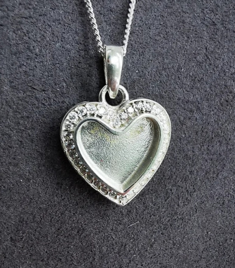 Heart crystal pendant